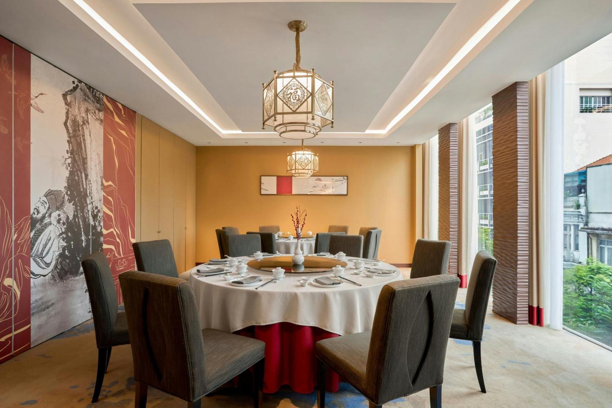 Sheraton Saigon Grand Opera Hotel Ho Chi Minh City Exterior photo