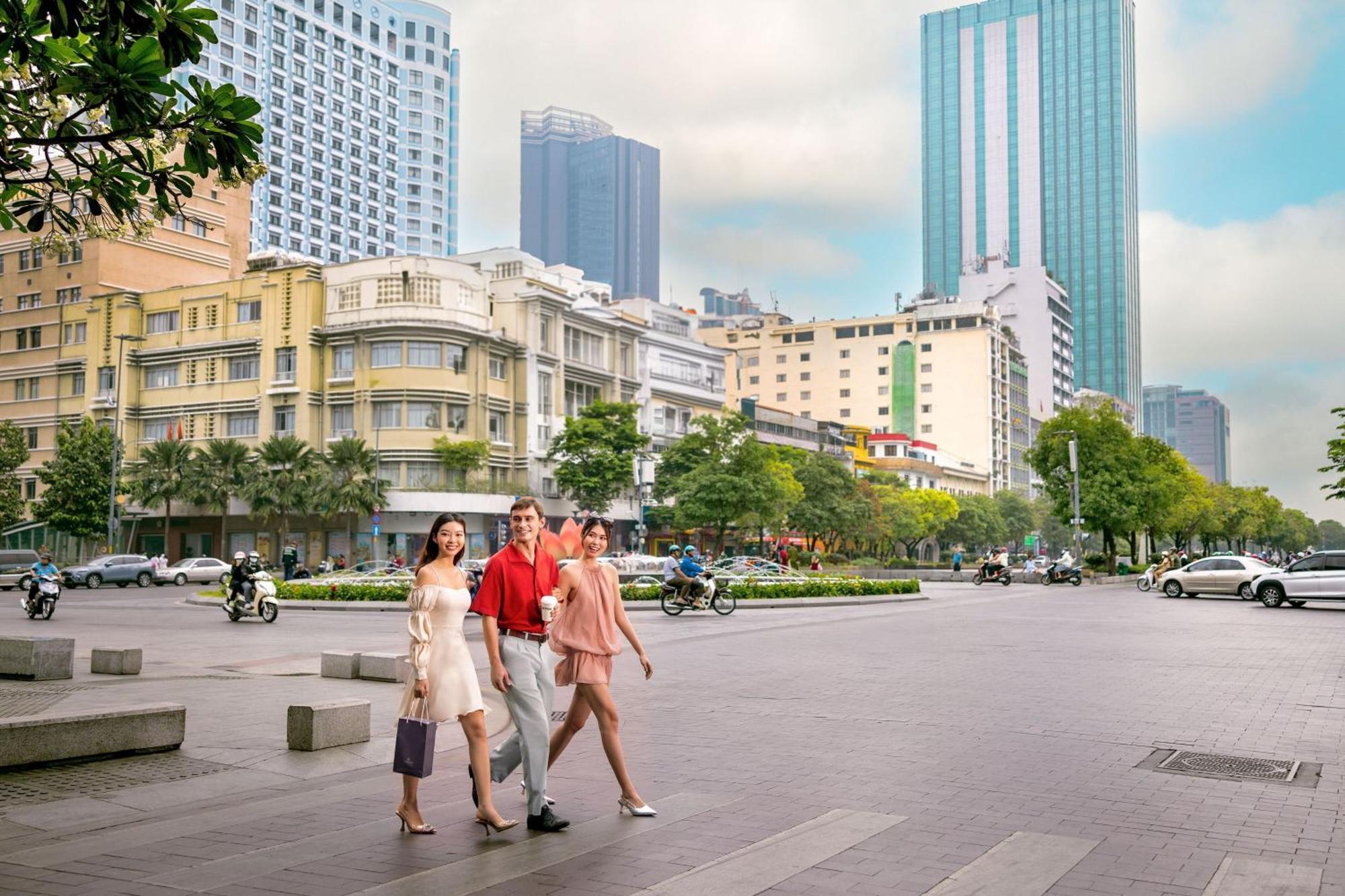 Sheraton Saigon Grand Opera Hotel Ho Chi Minh City Exterior photo